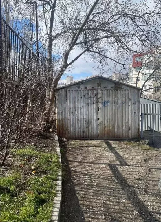 Гараж в Крым, Ялта ул. Калинникова, 4 (30 м) - Фото 2