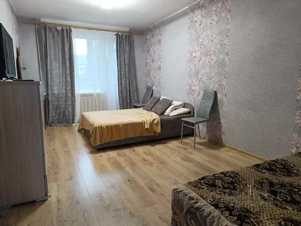 2-к кв. Ленинградская область, Приозерск ул. Калинина, 22а (52.0 м) - Фото 1