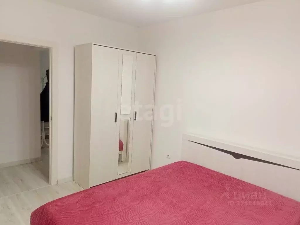 2-к кв. Тюменская область, Тюмень ул. Героев Космоса, 11 (54.0 м) - Фото 1