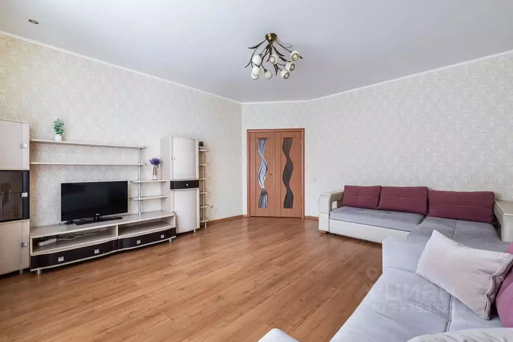 2-к кв. Татарстан, Казань Каспийская ул., 33 (70.0 м) - Фото 2