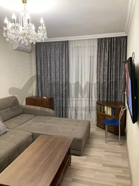 2-комнатная квартира: Владикавказ, улица Грибоедова, 11 (45 м) - Фото 0
