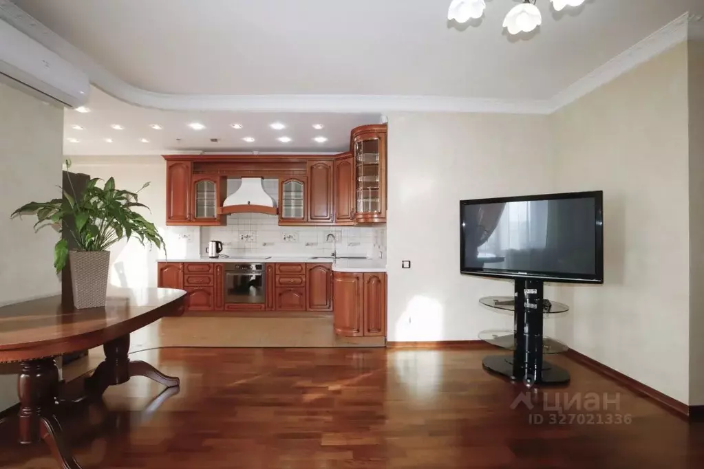 5-к кв. Иркутская область, Иркутск ул. Рабочего Штаба, 1/7 (138.0 м) - Фото 1