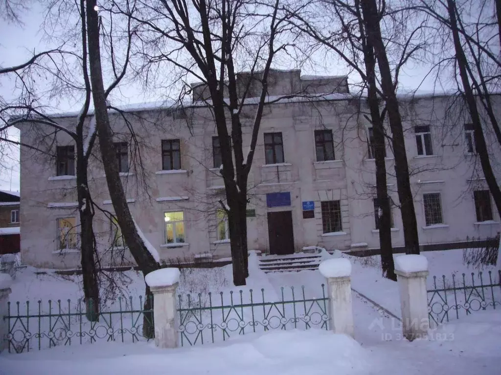 Помещение свободного назначения в Удмуртия, Камбарка Советская ул., 27 ... - Фото 1