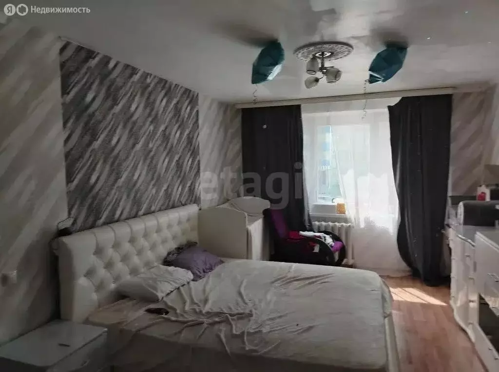 2-комнатная квартира: Тюмень, улица Монтажников, 41 (62.6 м) - Фото 1