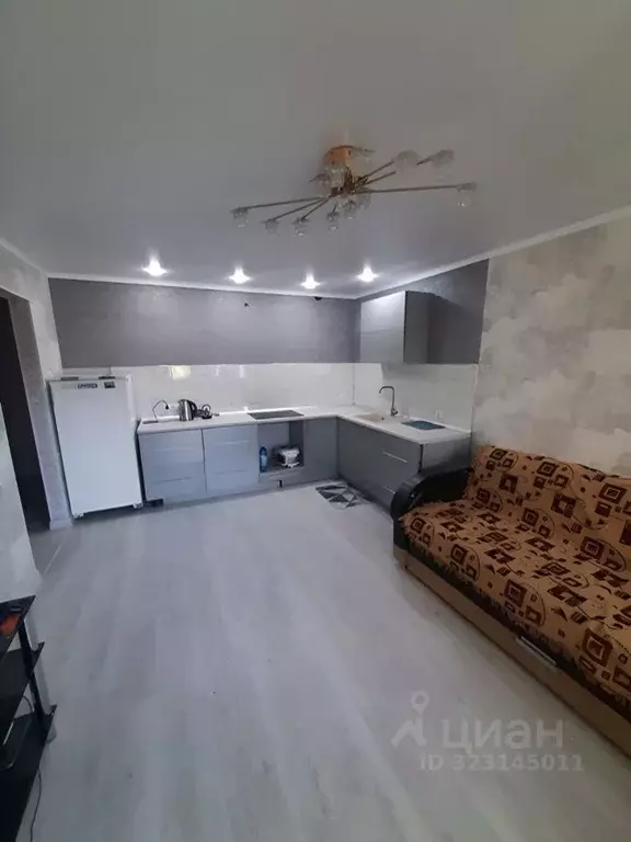 2-к кв. Оренбургская область, Орск 6-й мкр, 13 (55.0 м) - Фото 1