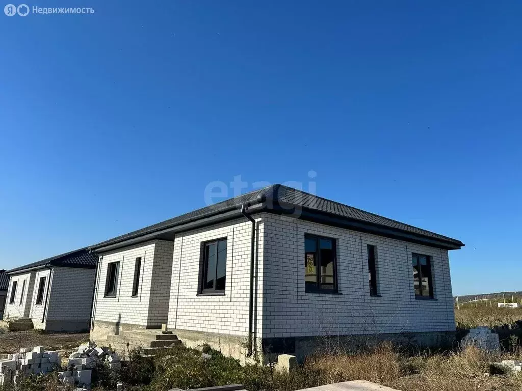 Дом в хутор Семигорский, улица имени Михаила Романенко (95 м) - Фото 2