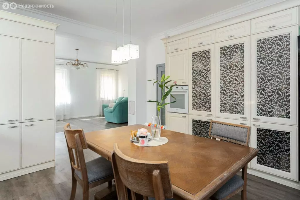 Дом в посёлок Большое Исаково, Калининградский переулок, 9 (158 м) - Фото 1