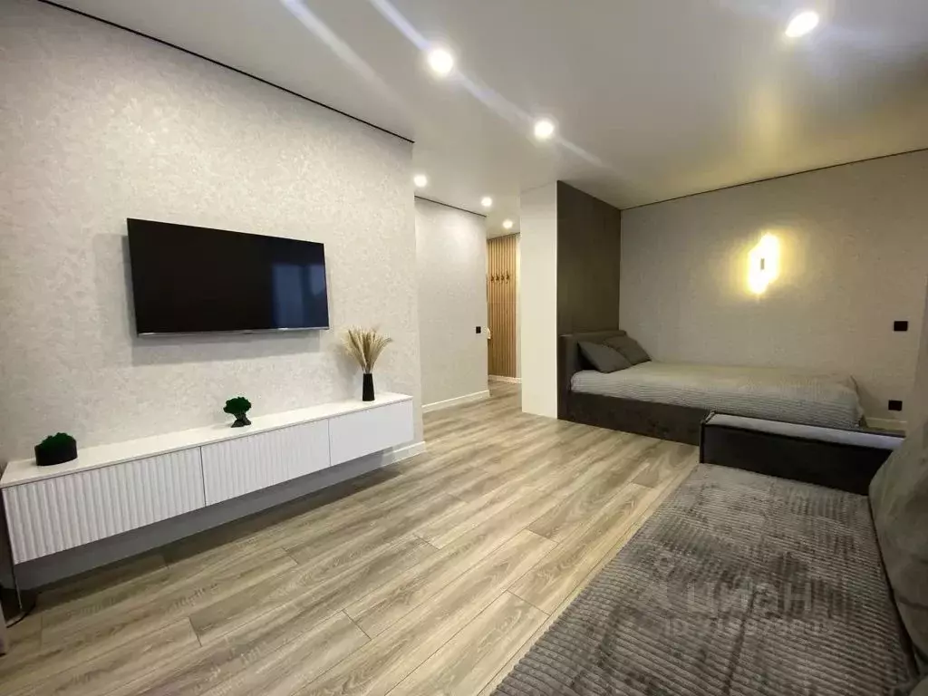 1-к кв. Татарстан, Казань ул. Толстого, 18 (33.0 м) - Фото 1