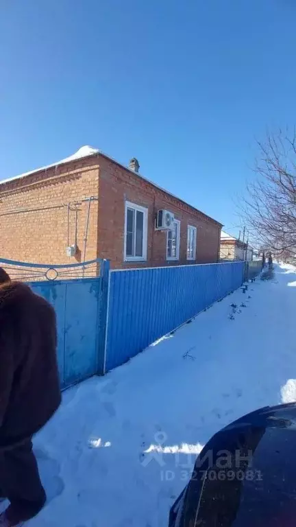 Дом в Ставропольский край, Новоалександровск Пролетарская ул., 143 (64 ... - Фото 1