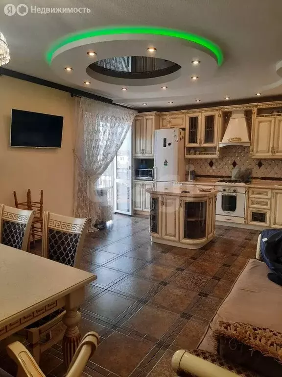 4-комнатная квартира: Владикавказ, улица Братьев Темировых, 55 (160 м) - Фото 1