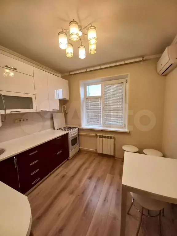 2-к. квартира, 50 м, 5/5 эт. - Фото 0