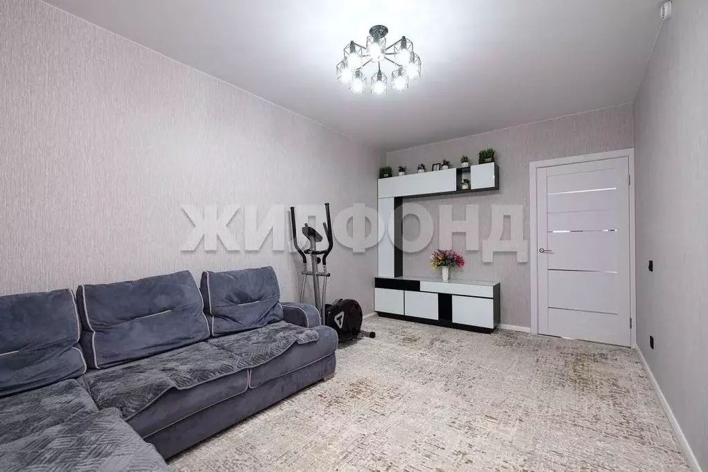 3-к кв. Новосибирская область, Новосибирск ул. Титова, 254/1 (79.5 м) - Фото 1
