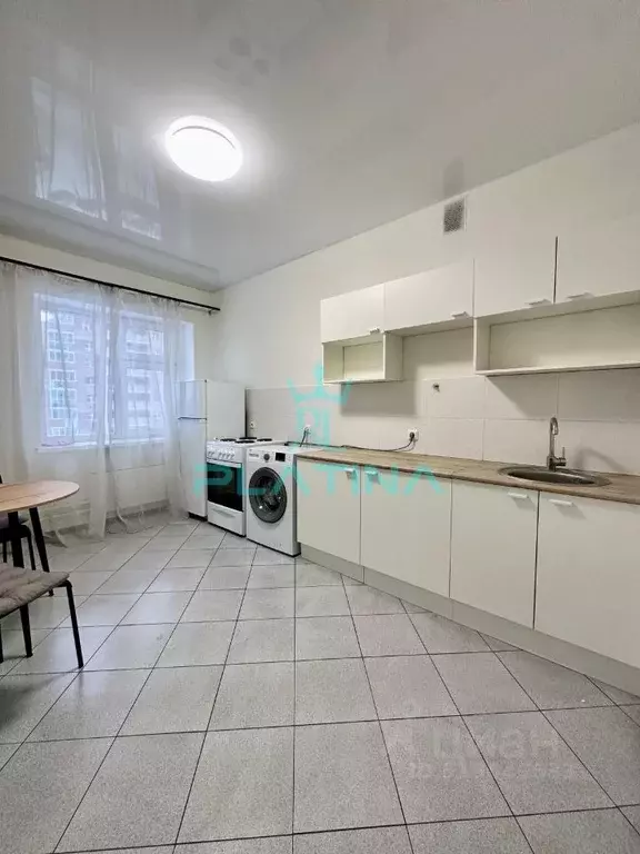 1-к кв. Татарстан, Казань ул. Адоратского, 4 (50.0 м) - Фото 0