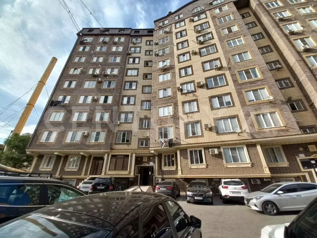 1-к. квартира, 46 м, 1/10 эт. - Фото 1