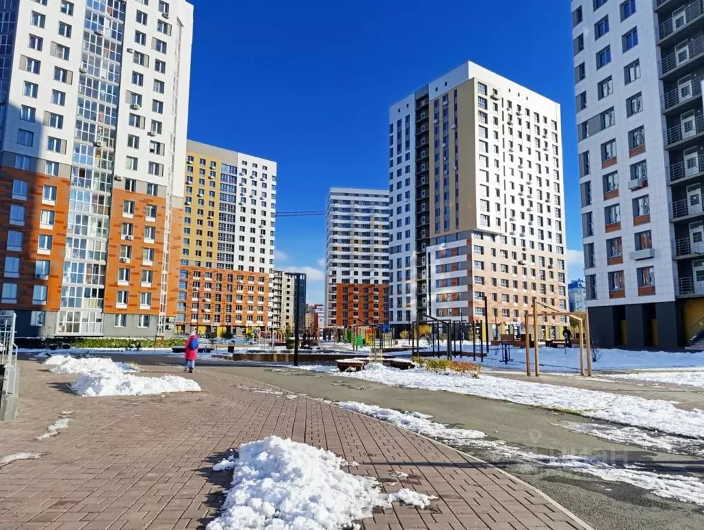 2-к кв. Омская область, Омск ул. 70 лет Октября, 3 (54.8 м) - Фото 1