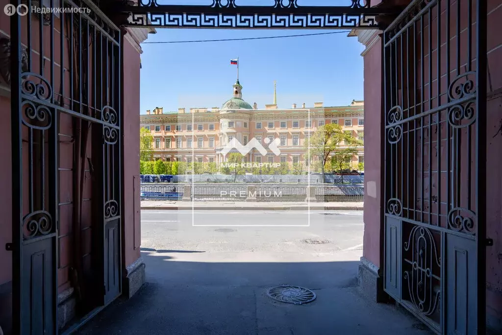 3-комнатная квартира: Санкт-Петербург, набережная реки Фонтанки, 18Г ... - Фото 1