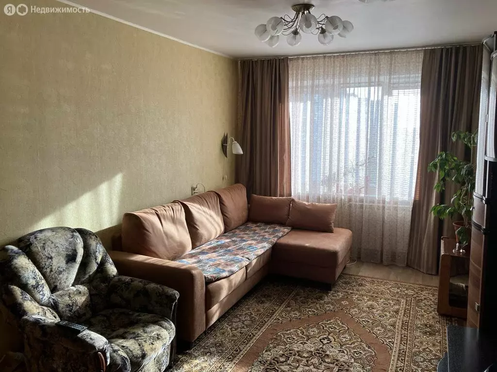 3-комнатная квартира: Киров, улица Пугачёва, 33 (65 м) - Фото 0