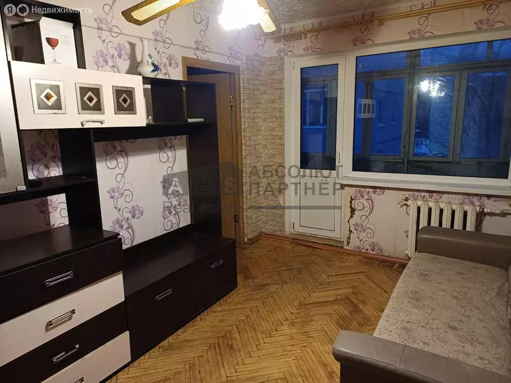 3-комнатная квартира: Великий Новгород, район Колмово, улица Павла ... - Фото 1