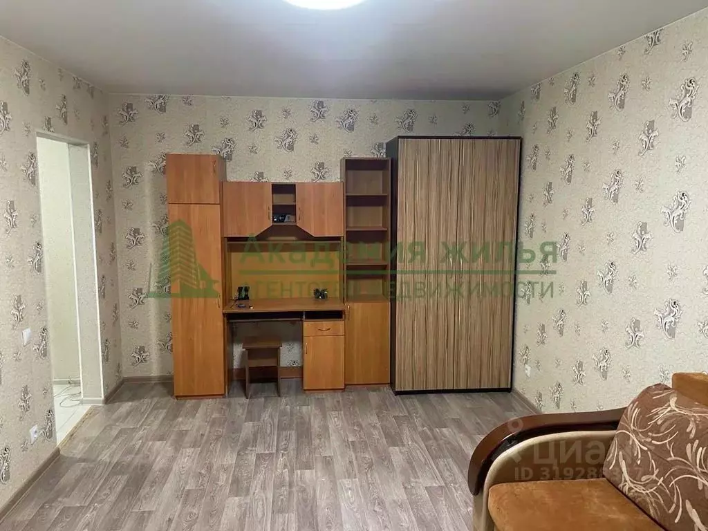 1-к кв. Саратовская область, Саратов Каспийская ул., 61 (37.2 м) - Фото 1