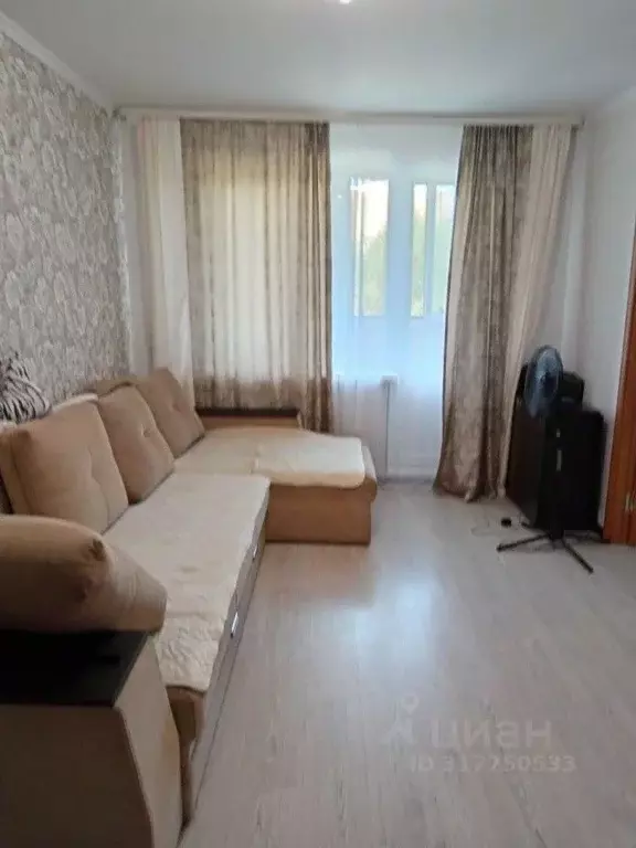 4-к кв. Оренбургская область, Орск Новый город мкр, ул. Комарова, 16 ... - Фото 0