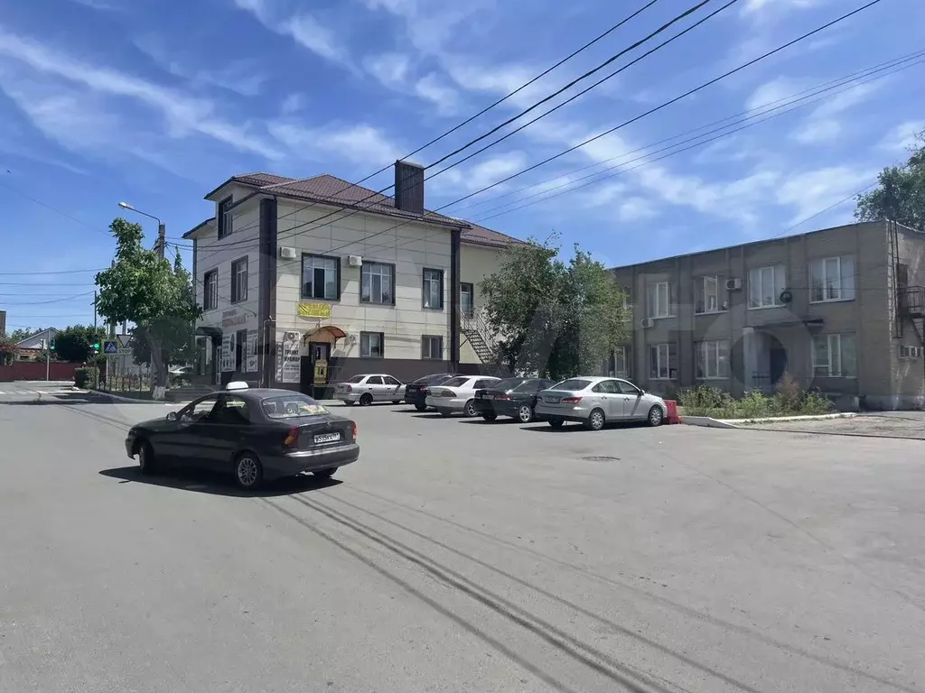 Габ: Торговый центр с доходом в Центре 3000 кв.м - Фото 1