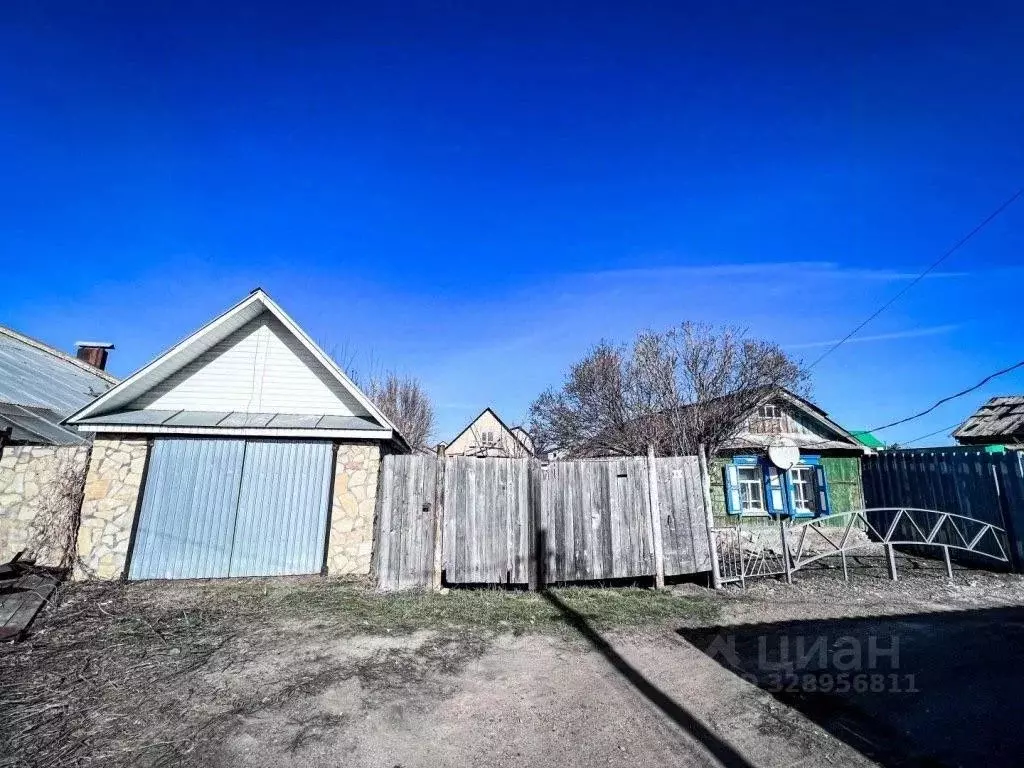 Дом в Оренбургская область, пос. Саракташ пер. Тупой (47 м) - Фото 1