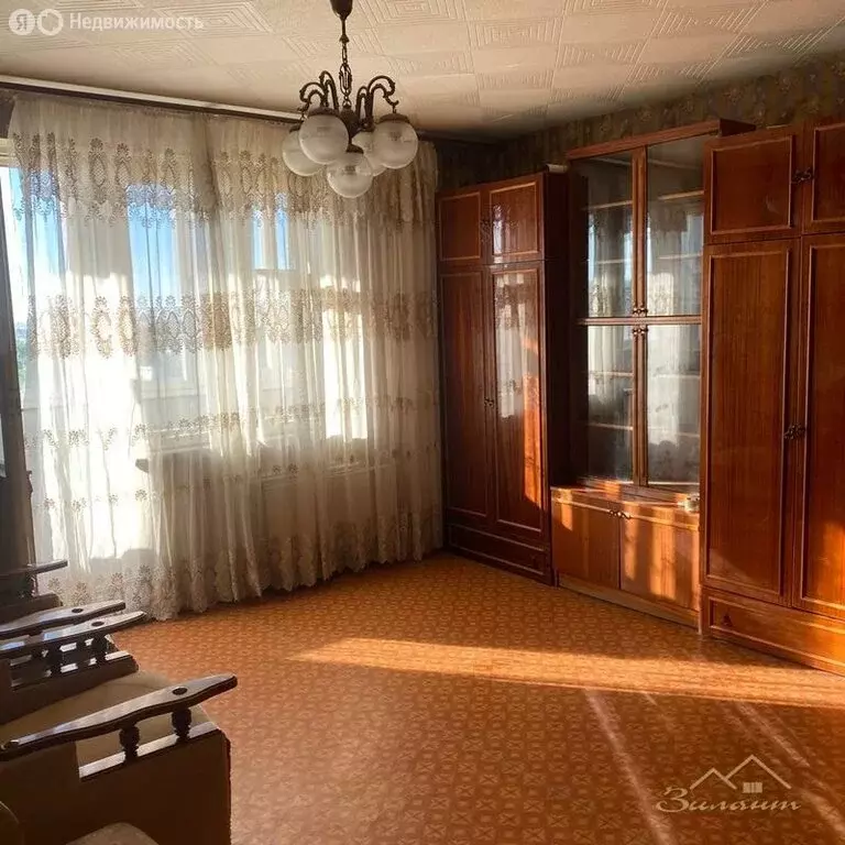 3-комнатная квартира: Казань, проспект Победы, 17 (66 м) - Фото 0