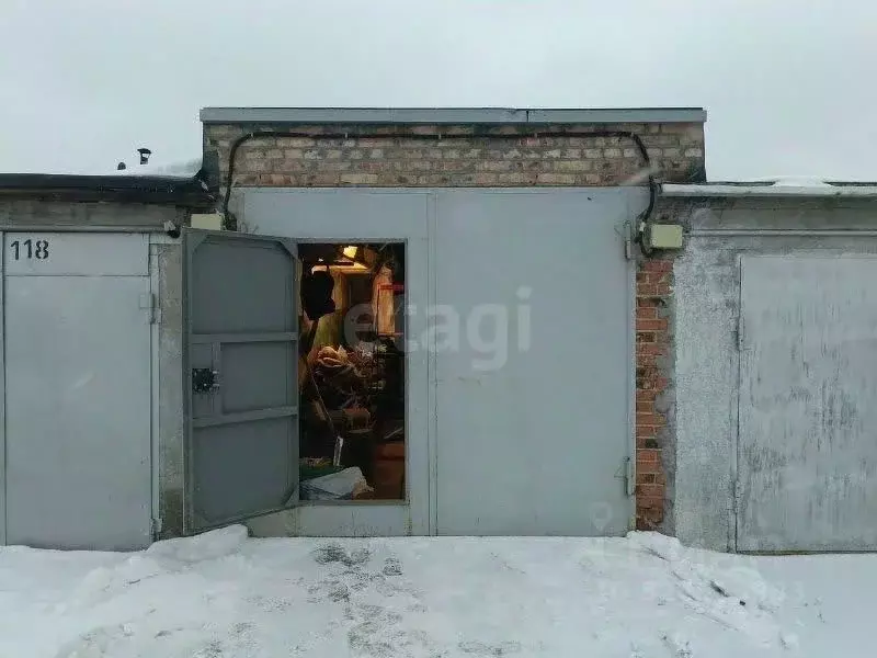 Гараж в Омская область, Омск ул. Авиагородок, 14 (18 м) - Фото 1