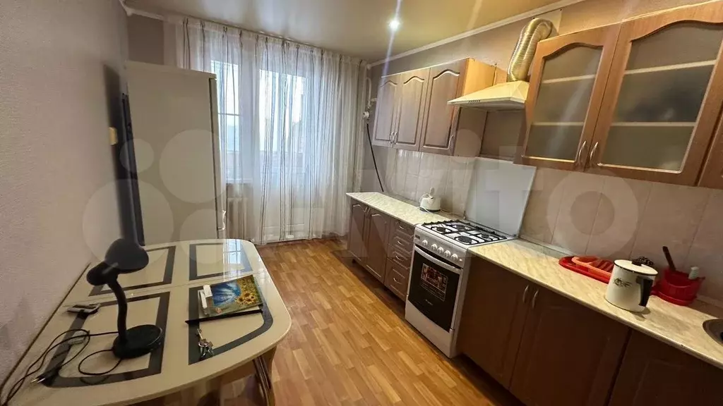 1-к. квартира, 52 м, 7/10 эт. - Фото 0