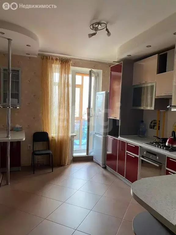 2-комнатная квартира: Омск, проспект Комарова, 19 (68.2 м) - Фото 0