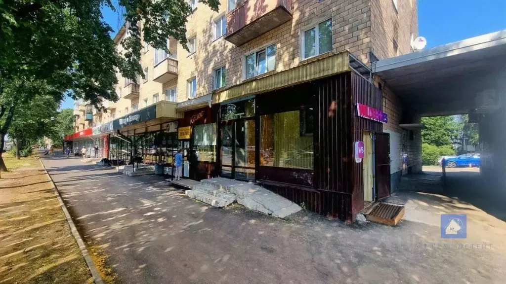 Торговая площадь в Карелия, Петрозаводск Октябрьский просп., 2 (92 м) - Фото 0