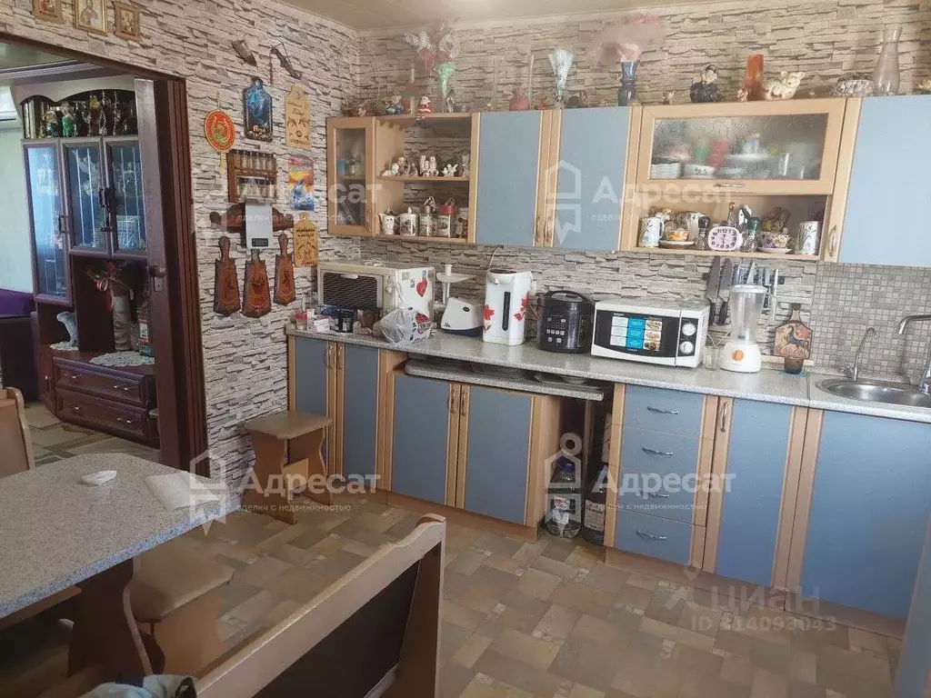 Дом в Волгоградская область, Волгоград ул. Джамбула Джабаева (65 м) - Фото 1