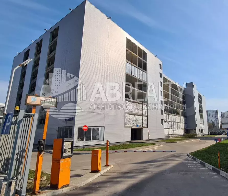 Подвал парковки 2811 м на 90 м/м - Фото 1