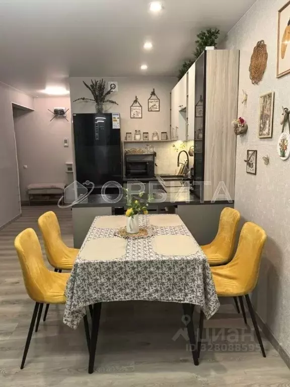 3-к кв. Тюменская область, Тюмень ул. Анатолия Клиндюка, 3 (81.2 м) - Фото 2