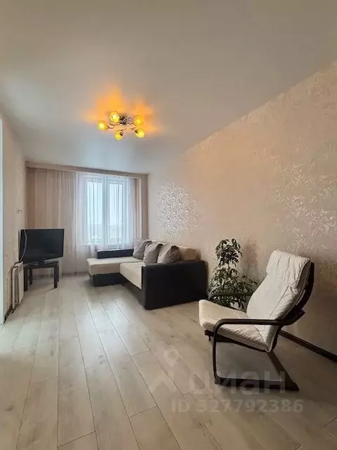 2-к кв. Омская область, Омск просп. Комарова, 17К3 (56.9 м) - Фото 1