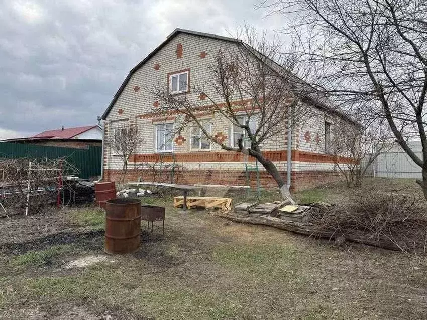 Дом в Белгородская область, Старооскольский городской округ, с. ... - Фото 0