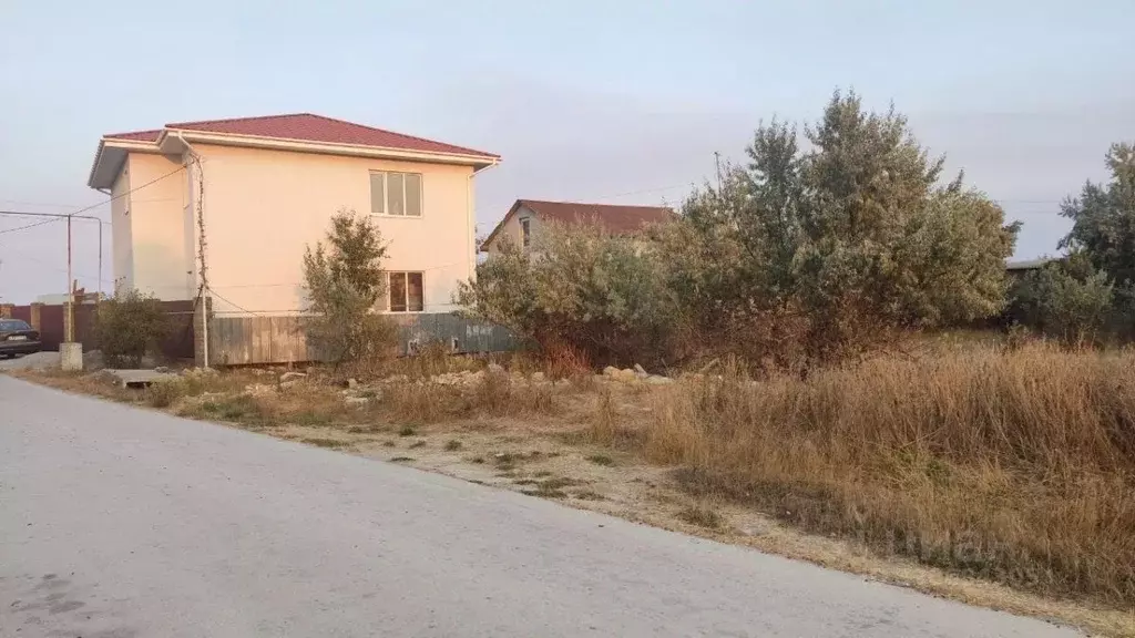 Участок в Крым, Черноморский район, с. Межводное ш. Черноморское (15.0 ... - Фото 0