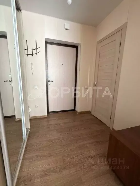 Студия Тюменская область, Тюмень ул. Червишевский Тракт, 45к2 (27.0 м) - Фото 2