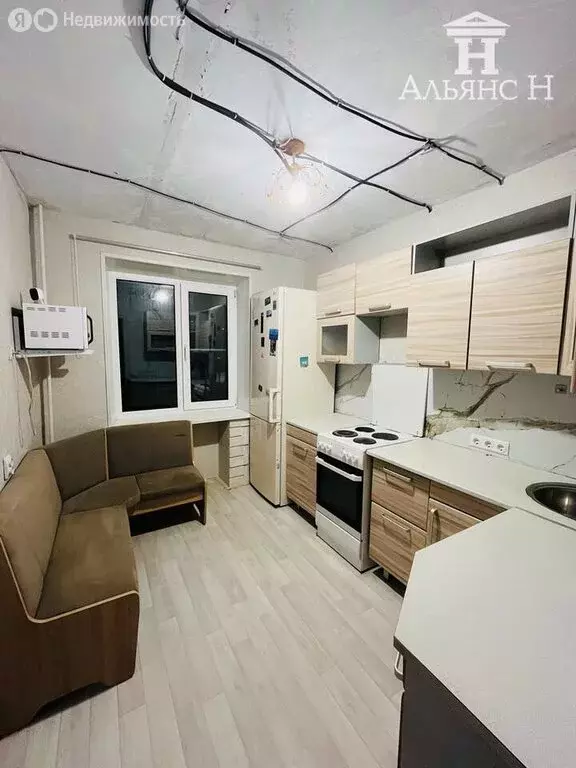 3-комнатная квартира: Термальный, улица Ленина, 10 (64.2 м) - Фото 1