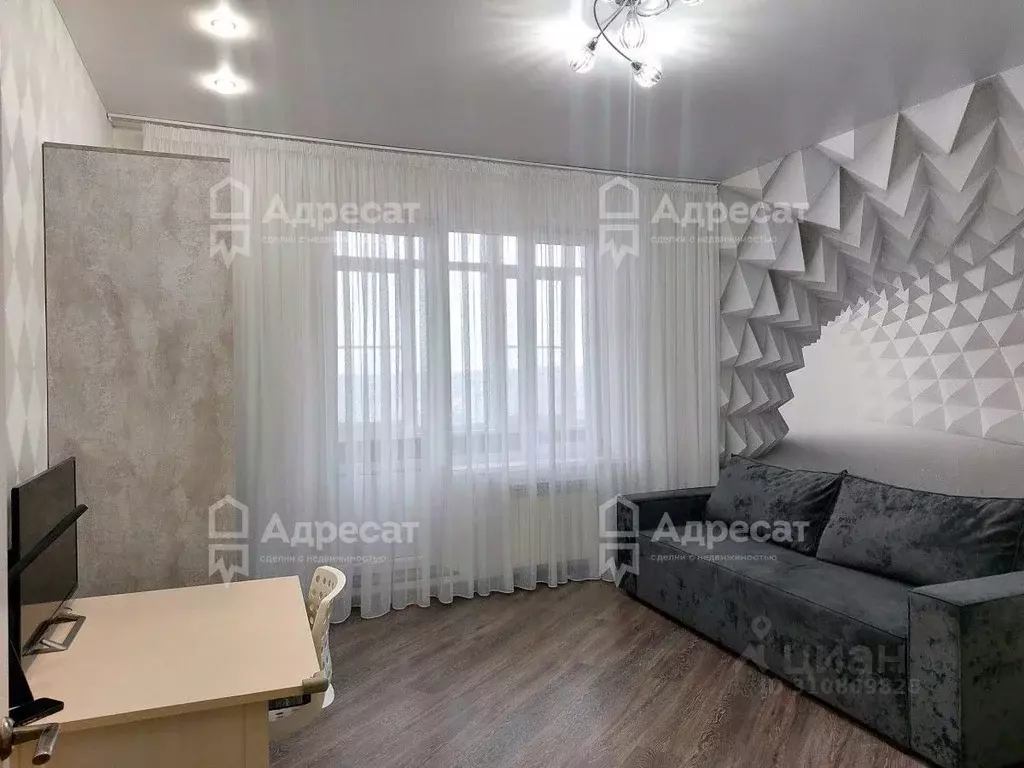 2-к кв. Волгоградская область, Волгоград Ангарская ул., 71 (79.7 м) - Фото 1