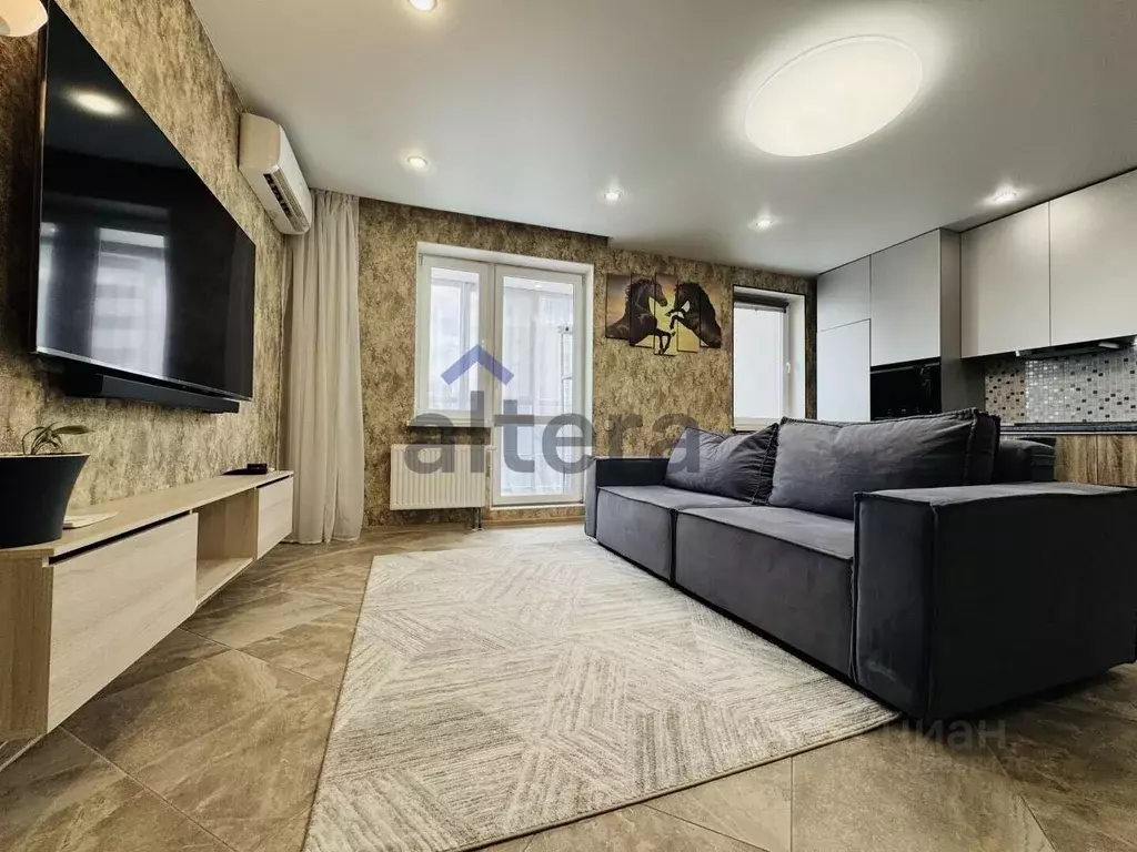 3-к кв. Татарстан, Казань ул. Рауиса Гареева, 111к2 (81.0 м) - Фото 1