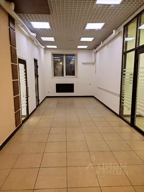 Торговая площадь в Оренбургская область, Бузулук 3-й мкр, 7А (71 м) - Фото 1