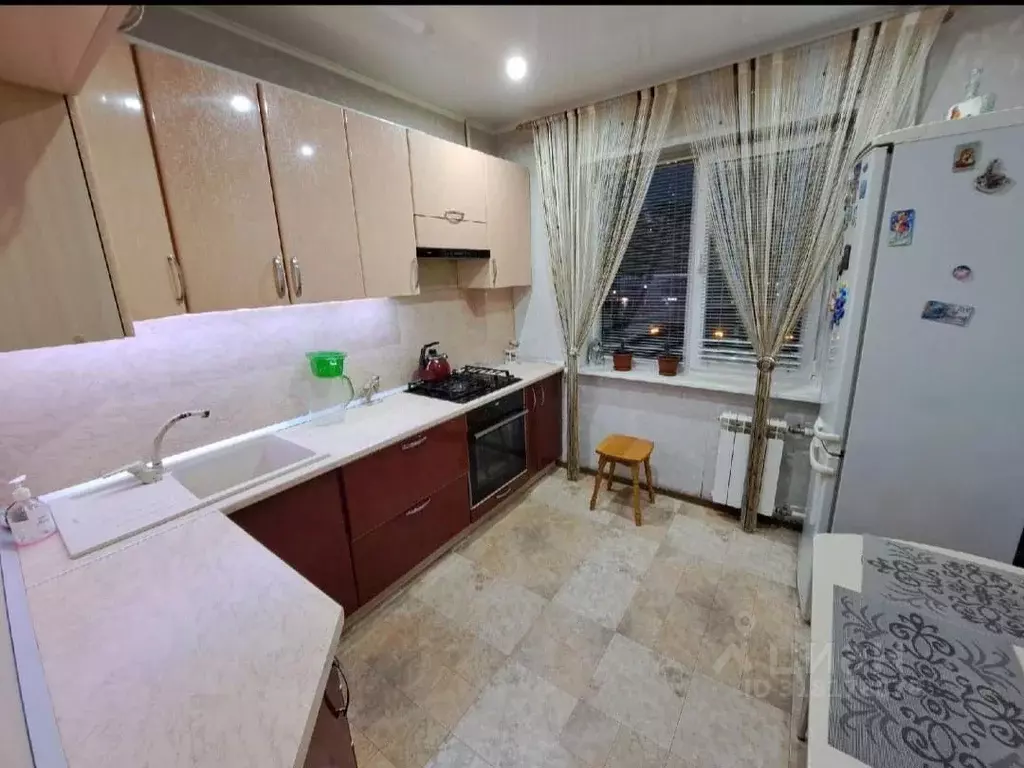 2-к кв. Ростовская область, Волгодонск ул. Максима Горького, 155 (50.0 ... - Фото 0