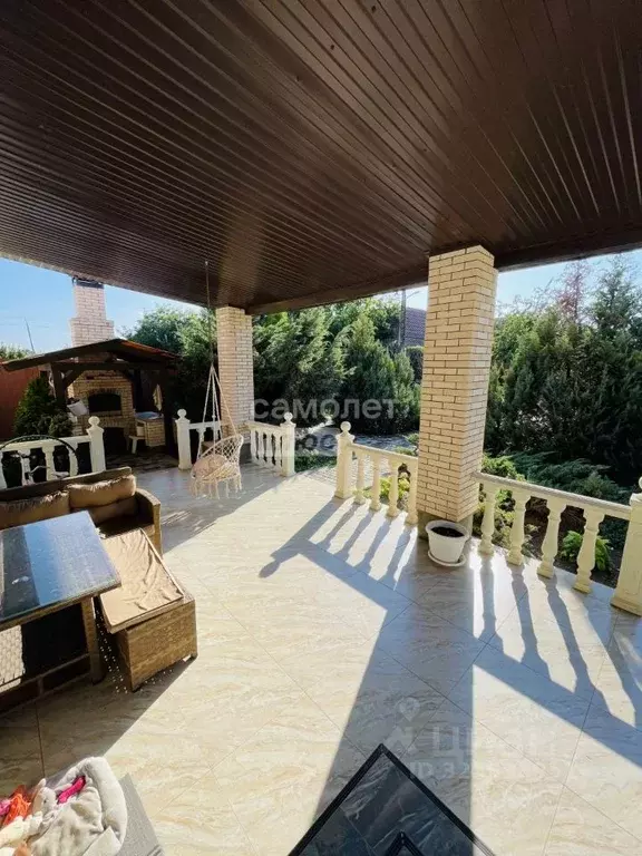 Дом в Адыгея, Тахтамукайский район, Энем пгт Молодежная ул. (240 м) - Фото 2