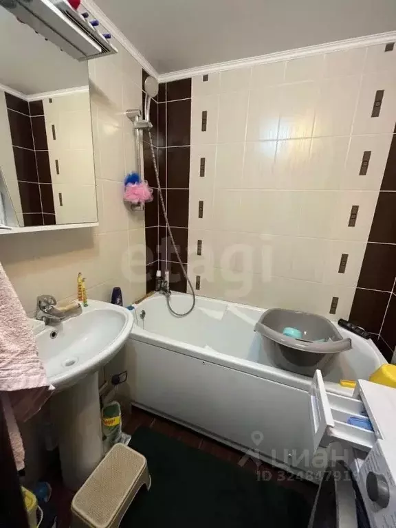 2-к кв. Татарстан, Альметьевск Алсу мкр, ул. Рината Галеева, 24 (55.0 ... - Фото 2