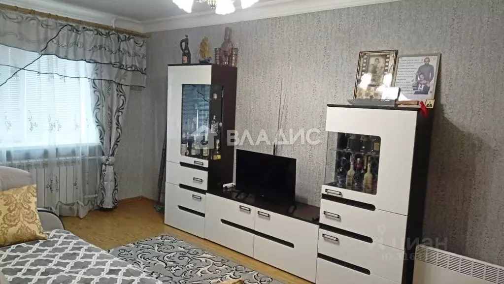 2-к кв. Белгородская область, Белгород ул. Макаренко, 4а (43.4 м) - Фото 0