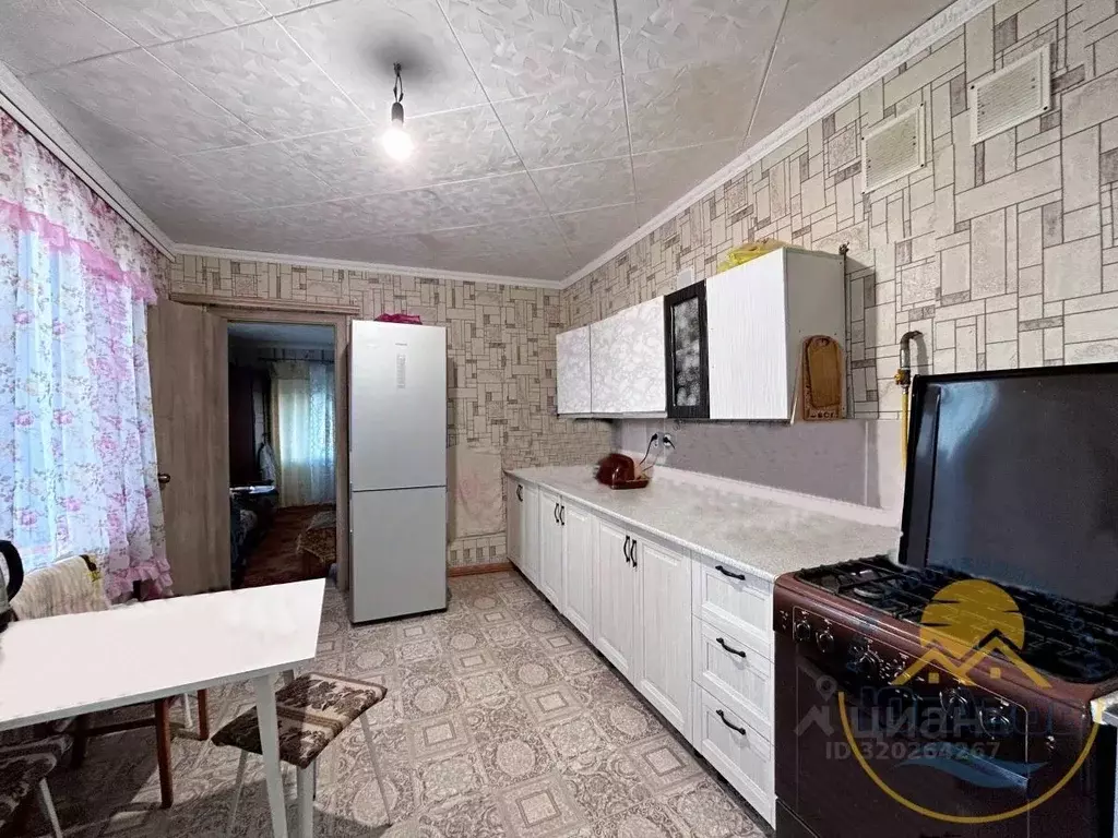 Дом в Краснодарский край, Темрюк Пролетарская ул., 124А (120 м) - Фото 1