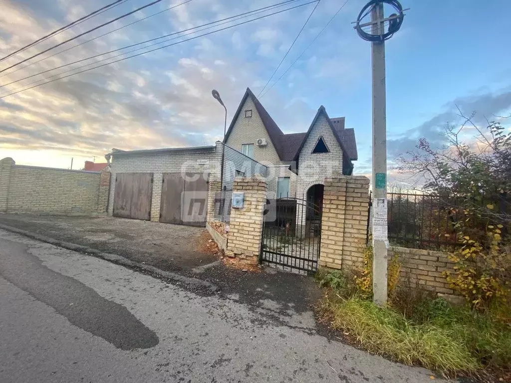 Дом в Пензенская область, Пенза Яблоневая ул., 57 (188 м) - Фото 1