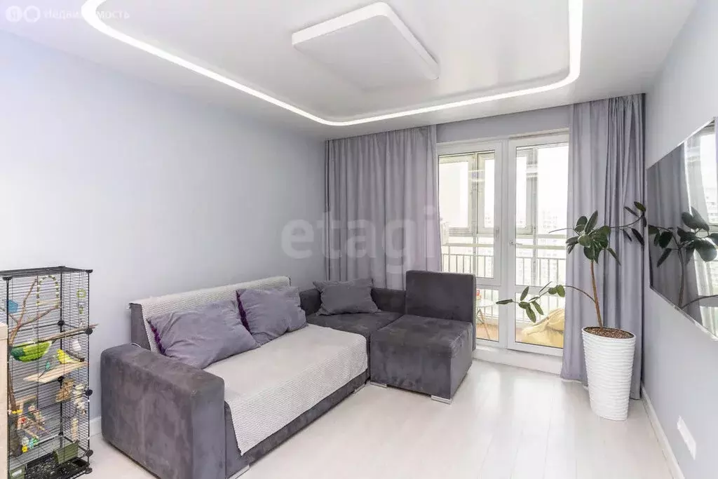 2-комнатная квартира: Тюмень, улица Николая Фёдорова, 17 (61.3 м) - Фото 2