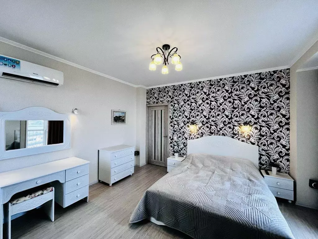 2-к кв. Севастополь просп. Юрия Гагарина, 52/6 (53.5 м) - Фото 1
